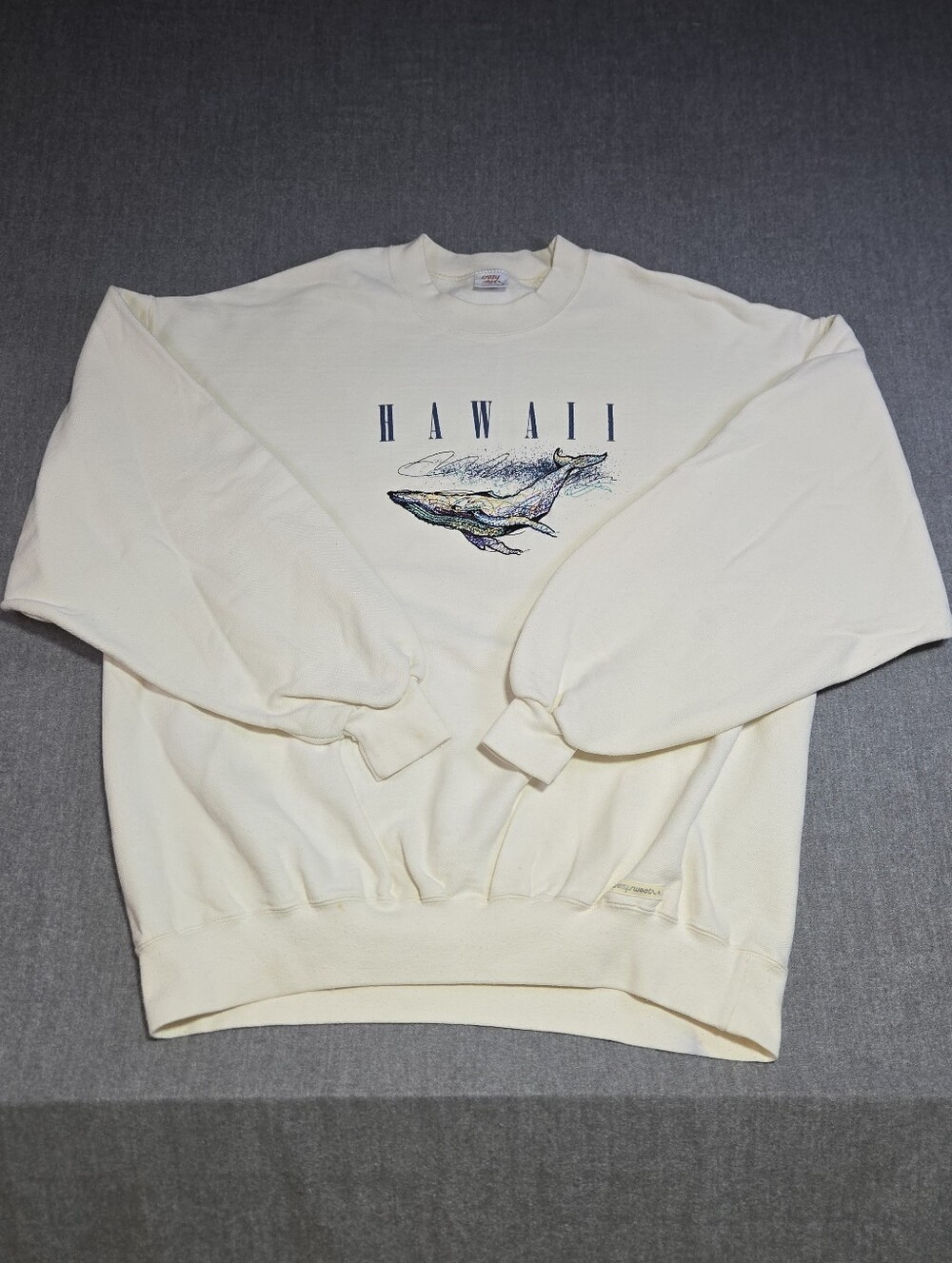 ​Vintage Crazy Shirts Hawaii Humpback Whale Crewneck Sweatshirt Off White XL 90s